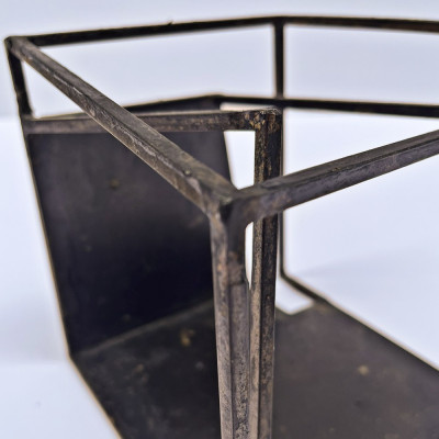 Escultura de hierro geométrica | artista Erik Kirksaether | Arte Madrid